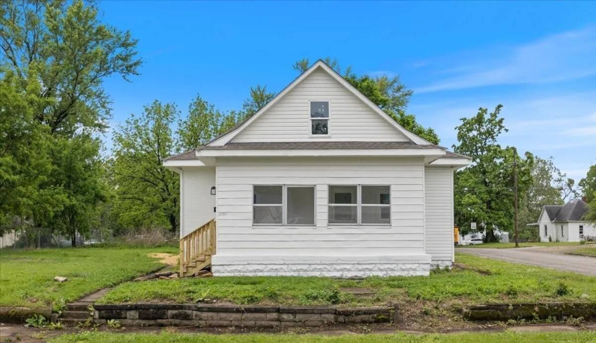 House for rent at 2101 Buckeye St, Terre Haute, IN 47807