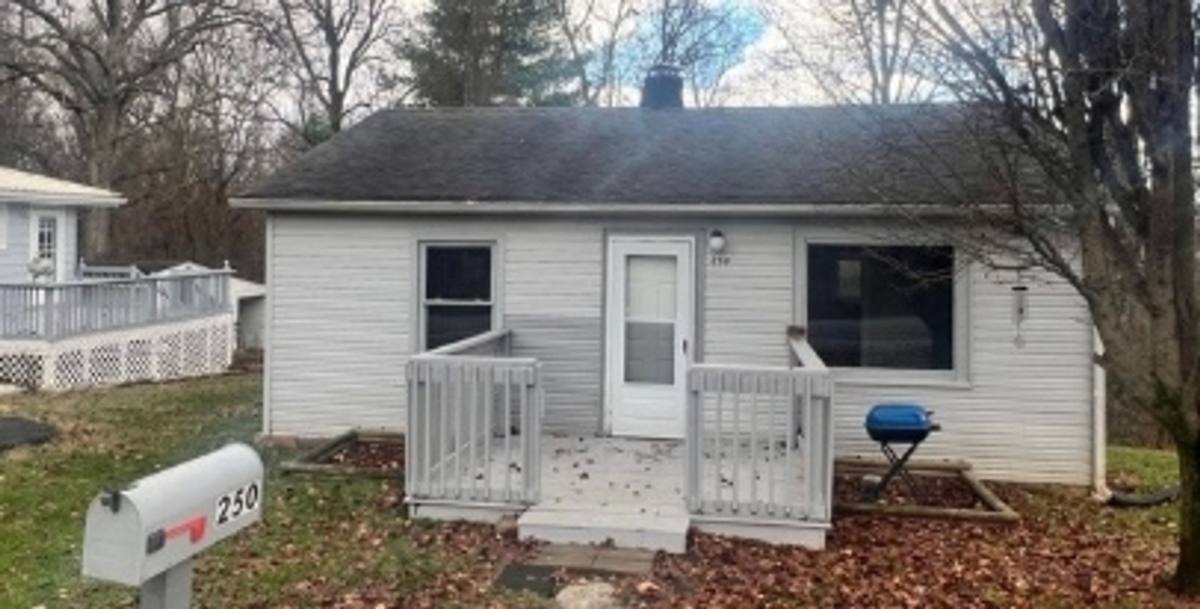 House for rent at 250 E Spring St, Radcliff, KY 40160