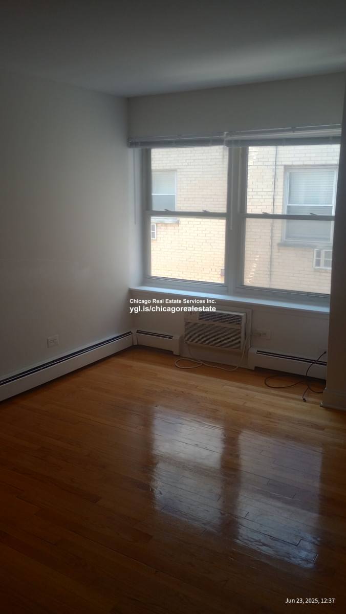 6830 N Sheridan Rd, Chicago, IL 60626