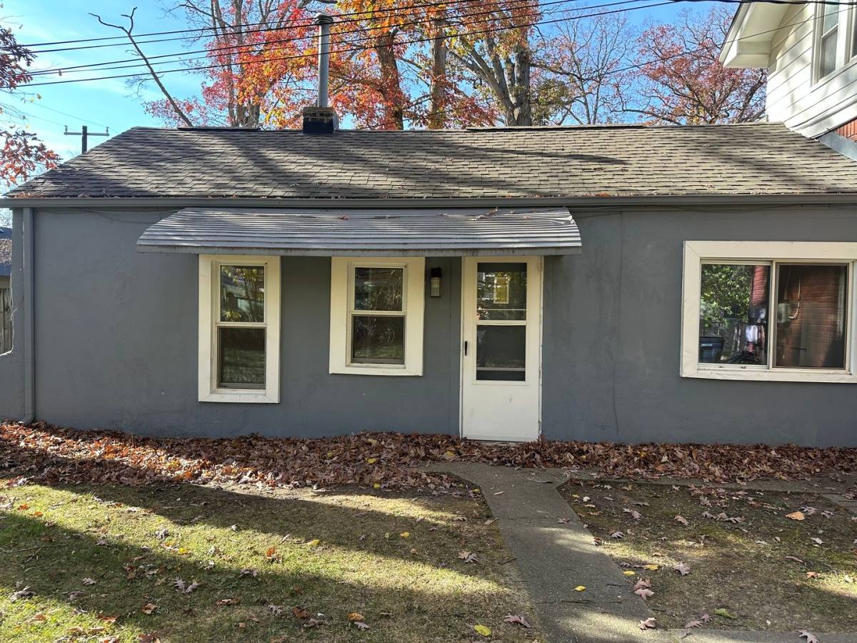 Apartment for rent at 822 Hawthorn, Royal Oak, MI 48067