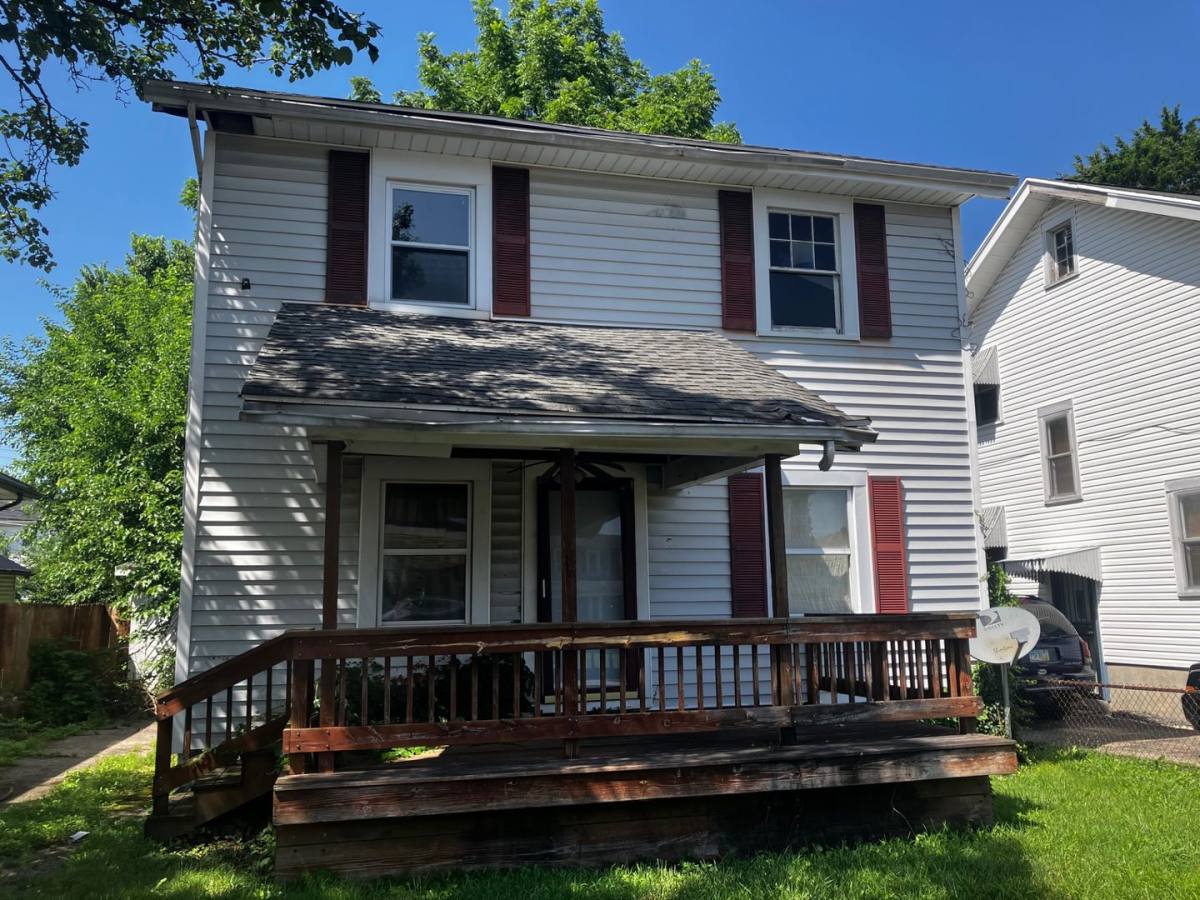 House for rent at 65 E Maplewwod Ave, Dayton, OH 45405