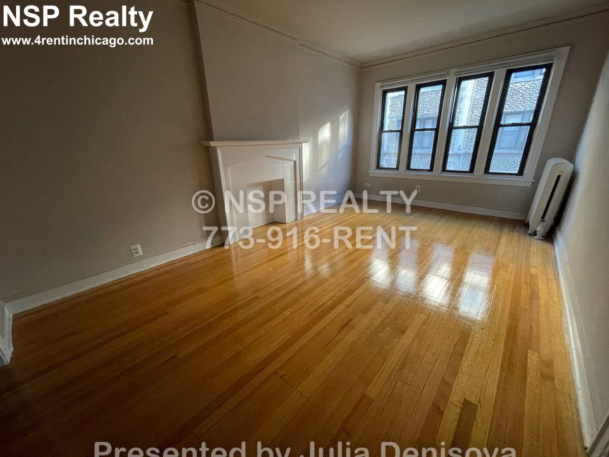 Apartment for rent at 1323 W Estes #38, Chicago, IL 60626