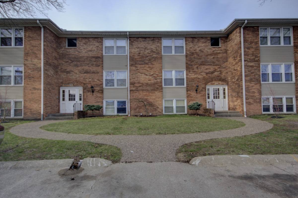 Apartment for rent at 836 11th St Court, Silvis, IL 61282