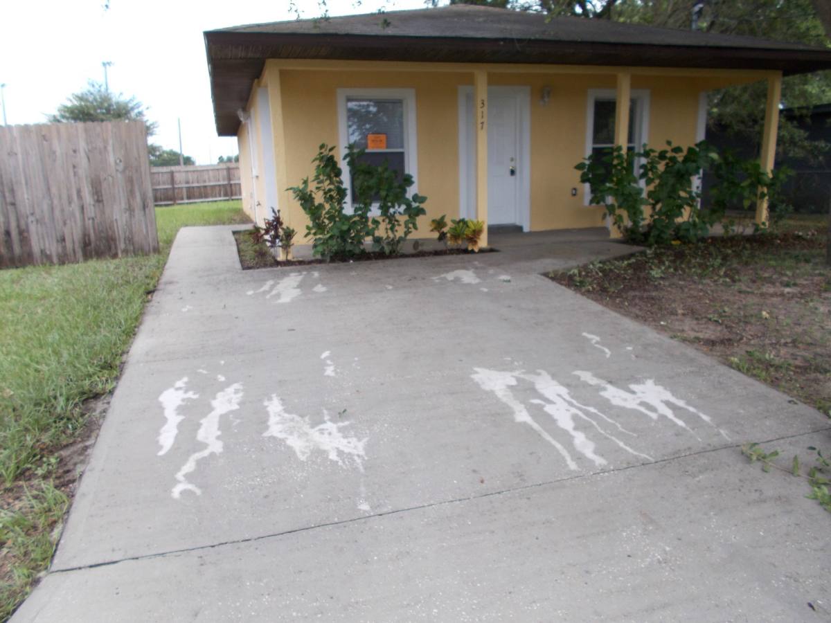 House for rent at 317 Leta St, Auburndale, FL 33823