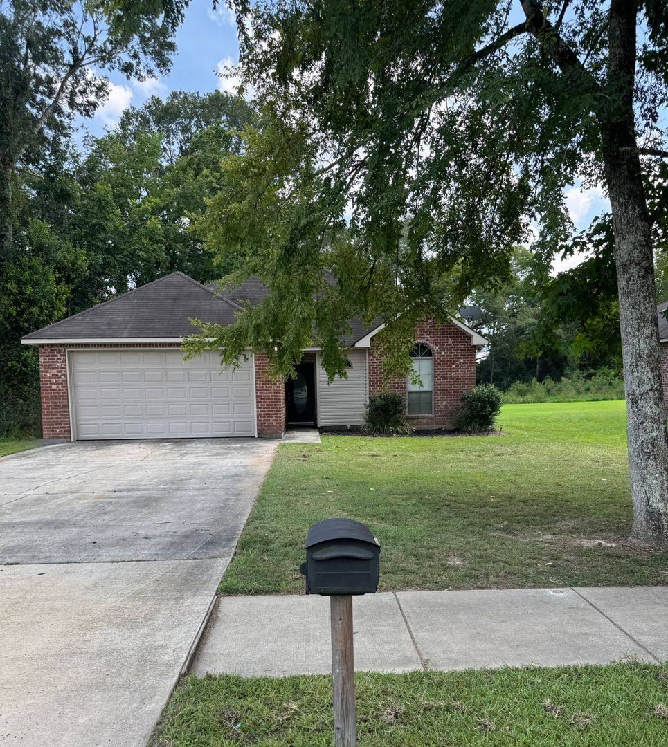 House for rent at 13630 Ball Park Rd, Walker, LA 70785