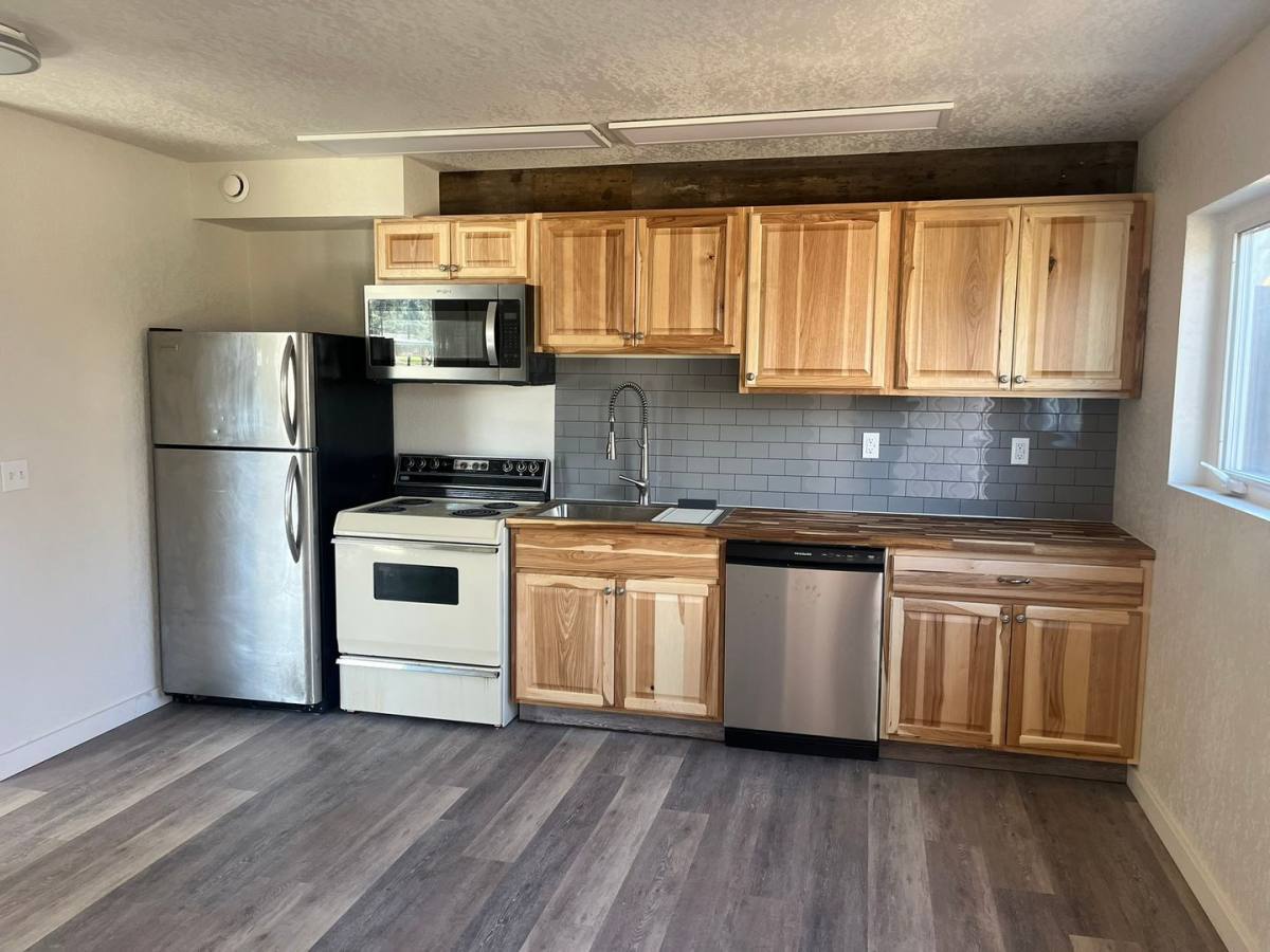 Apartment for rent at 111 2nd Ave, Hot Springs, MT 59845