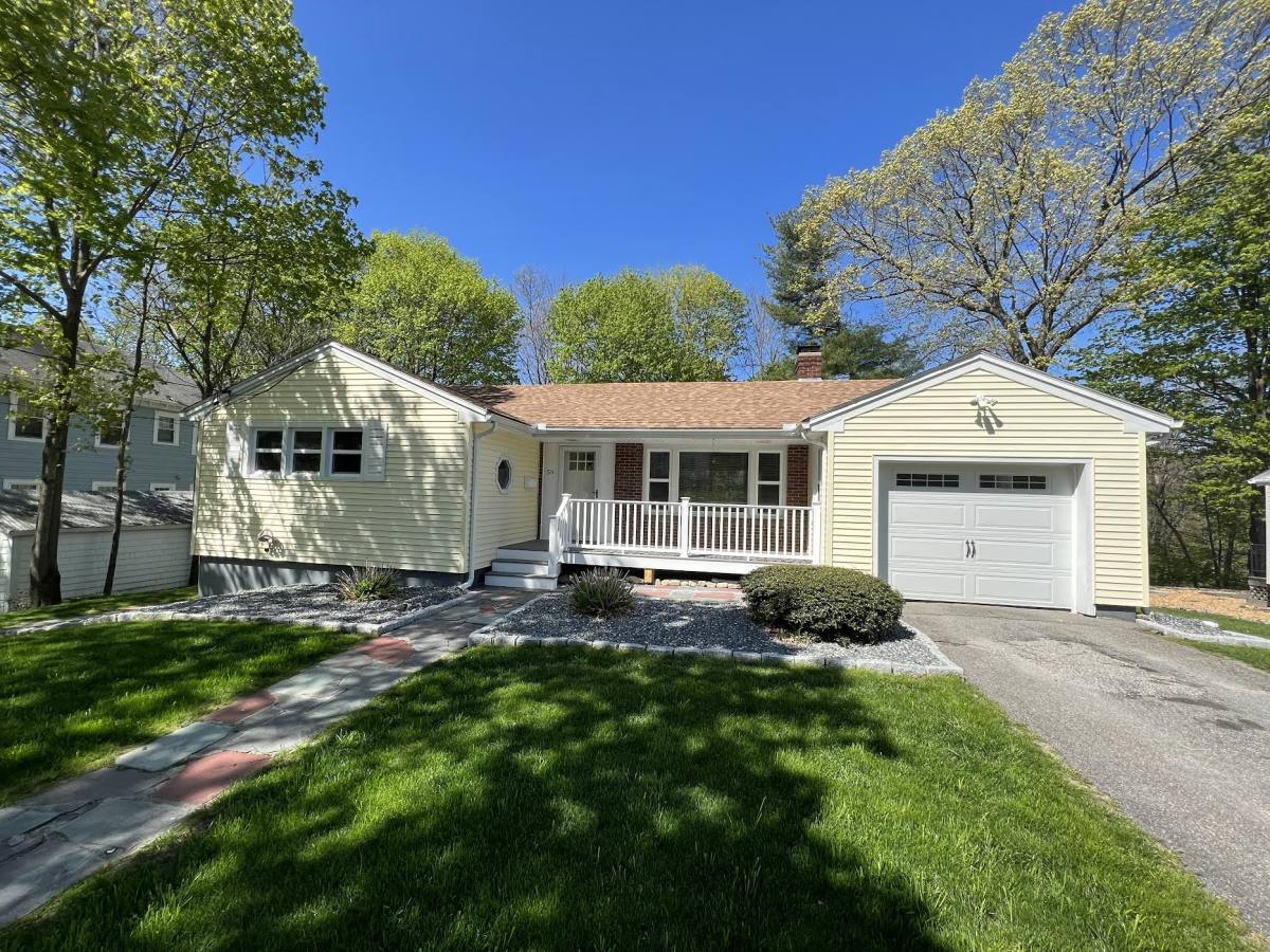 Apartment for rent at 59 Rich St, Worcester, MA 01602