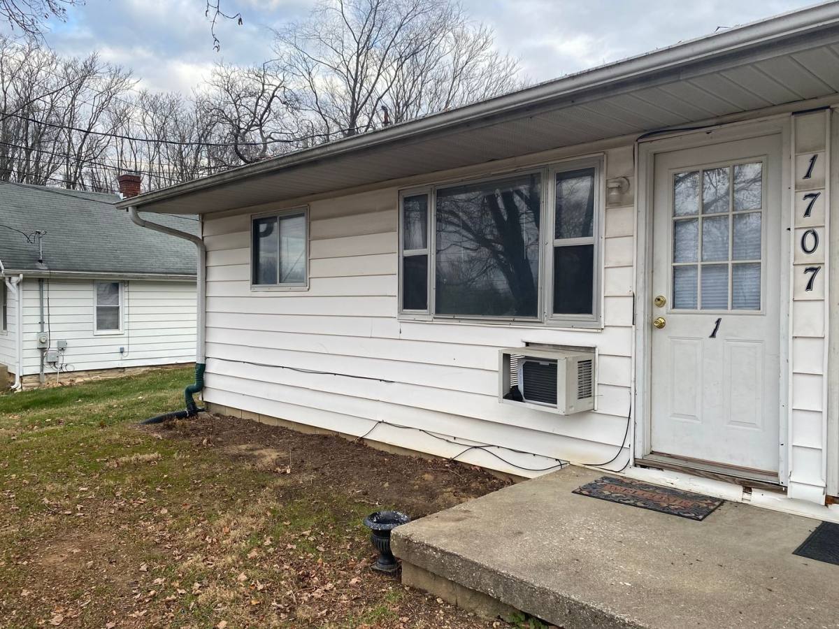 Apartment for rent at 1707 Huntington Dr, Bloomington, IN 47401