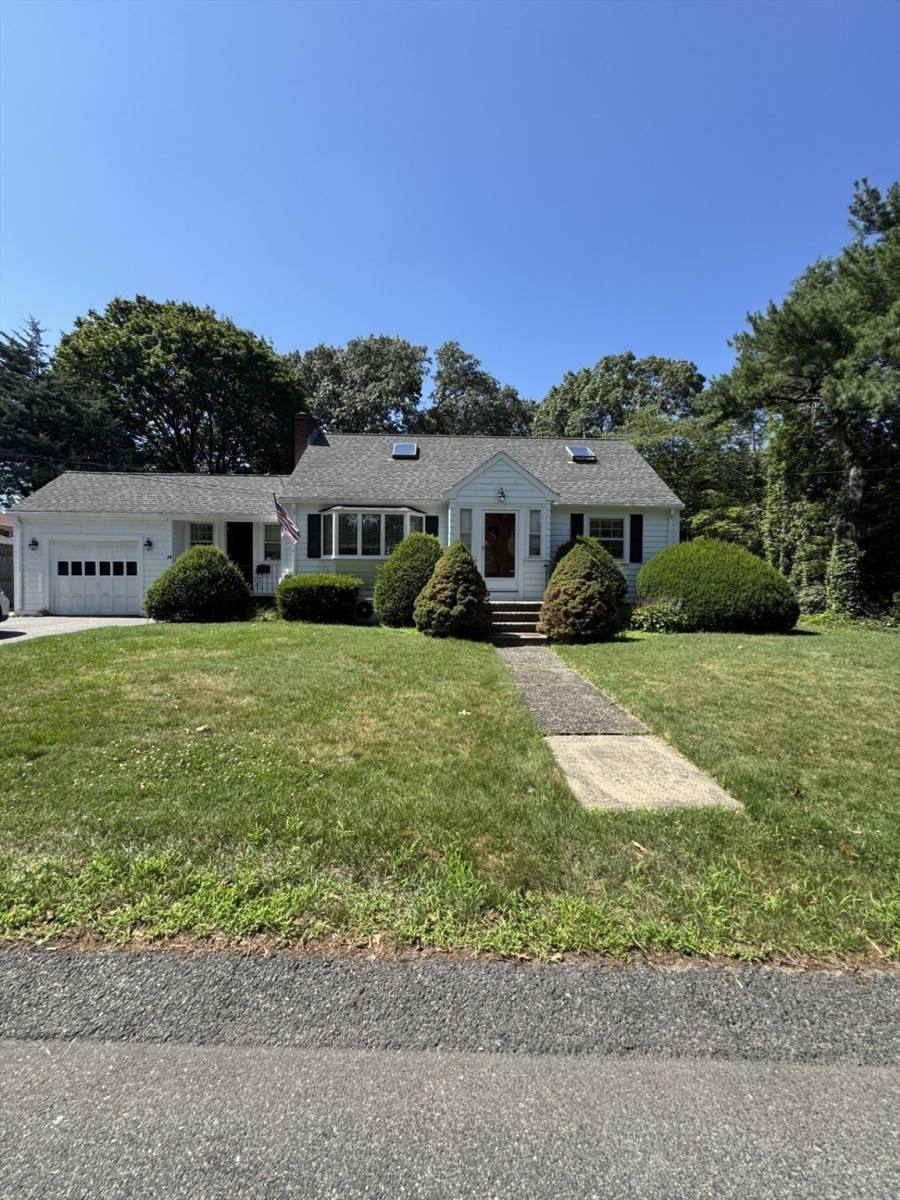 Apartment for rent at 14 White Rd, Braintree, MA 02184