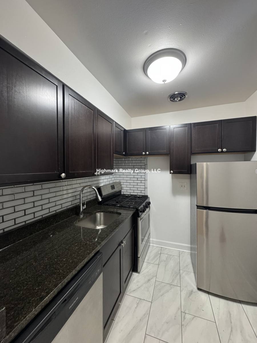 Apartment for rent at 6830 N Sheridan Rd #268, Chicago, IL 60626