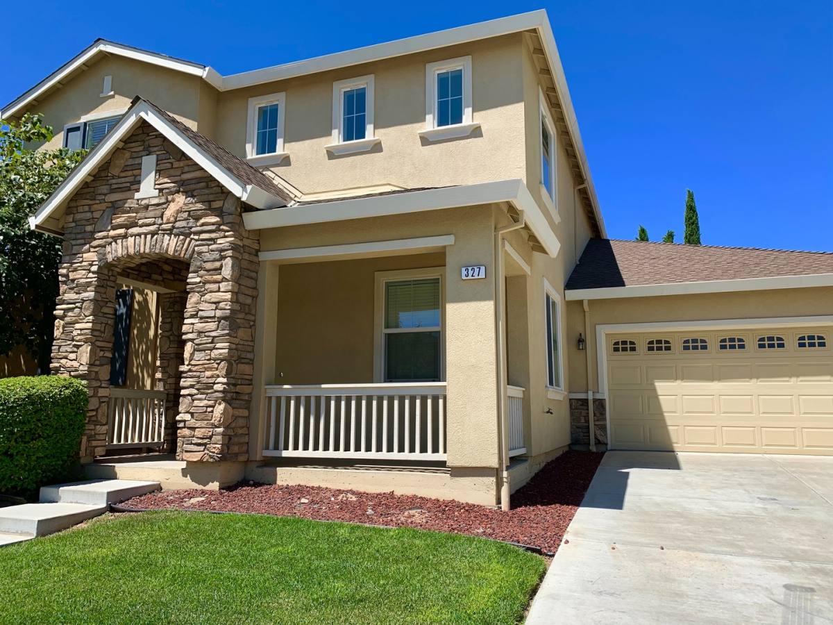 House for rent at 327 Summer Phlox Lane, Patterson, CA 95363