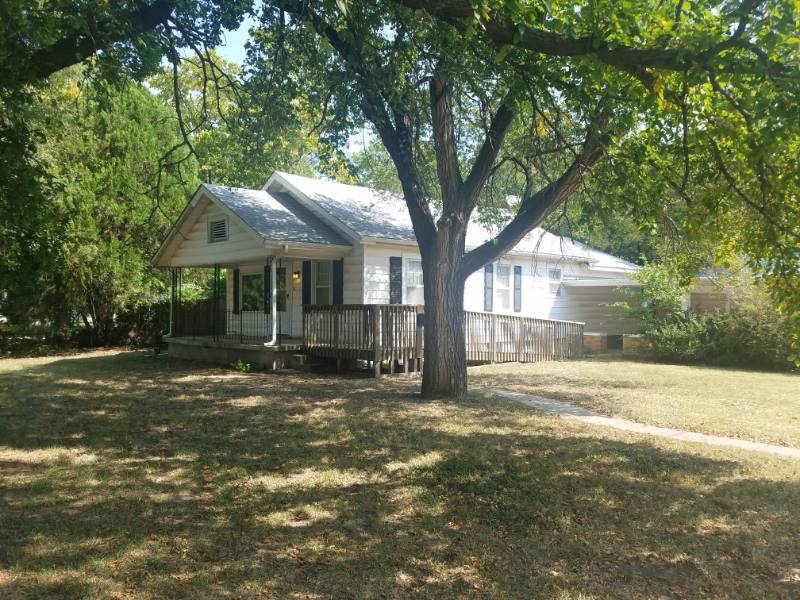 House for rent at 3208 W 9th, Wichita, KS 67203
