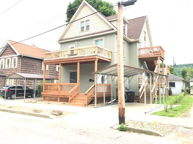 Apartment for rent at 1335 Franklin Ave, Franklin, PA 16323