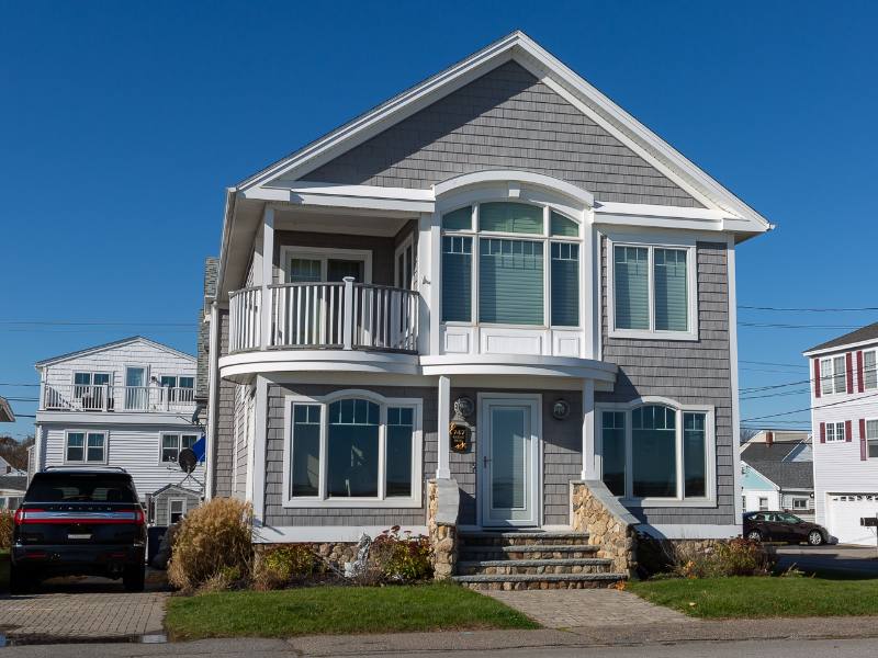 House for rent at 747 Ocean Blvd, Hampton, NH 03842