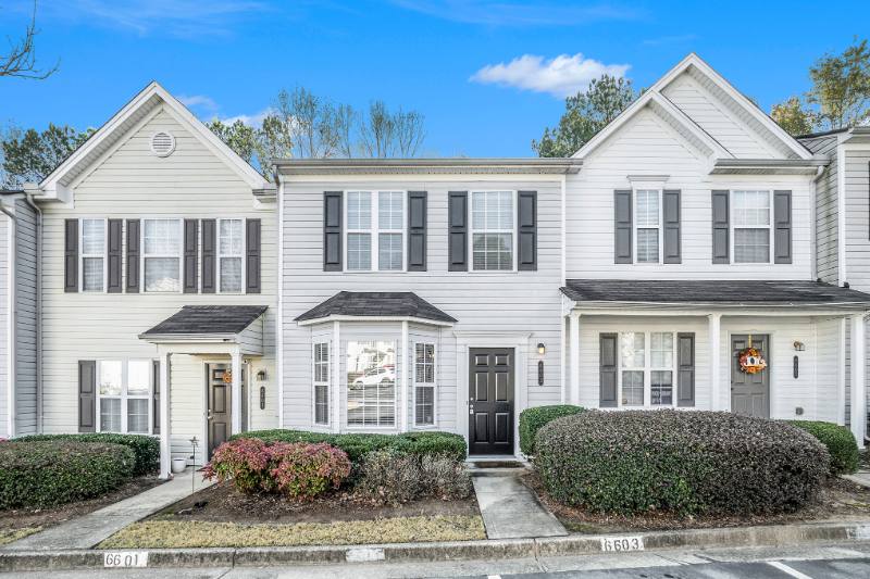 Townhouse for rent at 6603 Arbor Gate Dr, Mableton, GA 30126
