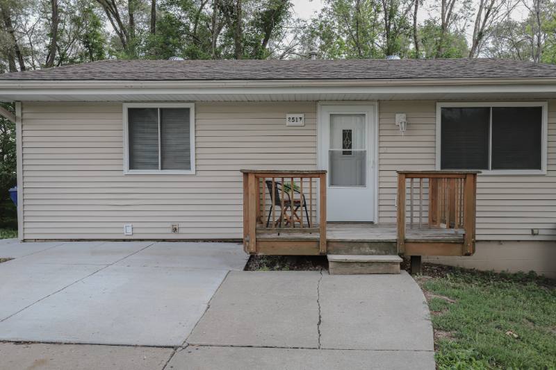 House for rent at 2517 Virginia St, Bellevue, NE 68147