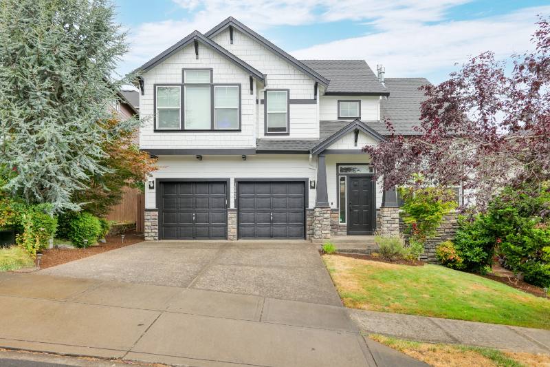House for rent at 15993 SE Chelsea Morning Dr, Happy Valley, OR 97086