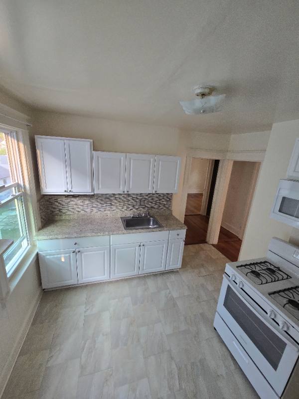 Apartment for rent at 24 May St - 2nd Floor, Poughkeepsie, NY 12603