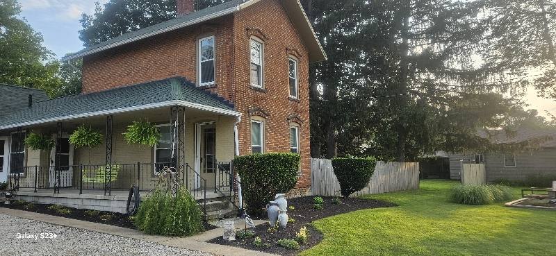 Townhouse for rent at 116 1 2 Washington Ave, Clyde, OH 43410
