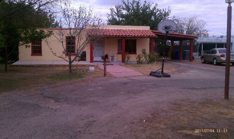 House for rent at 7817 W Dr, El Paso, TX 79936