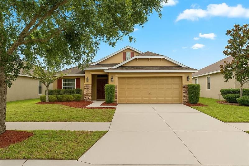 House for rent at 14224 Ediburgh Moor, Wimauma, FL 33598