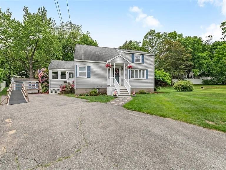 House for rent at 110 Kearney Dr, Lowell, MA 01852