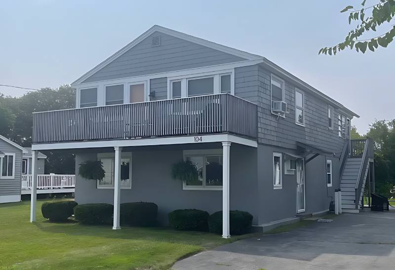 House for rent at 104 Kings Highway, Hampton, NH 03842