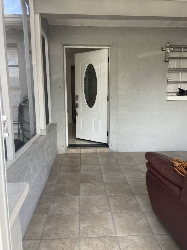 House for rent at 2915 W Paris St #1, Tampa, FL 33614
