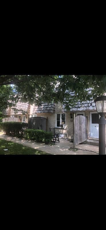 Townhouse for rent at 24023 W Oak St, Plainfield, IL 60544
