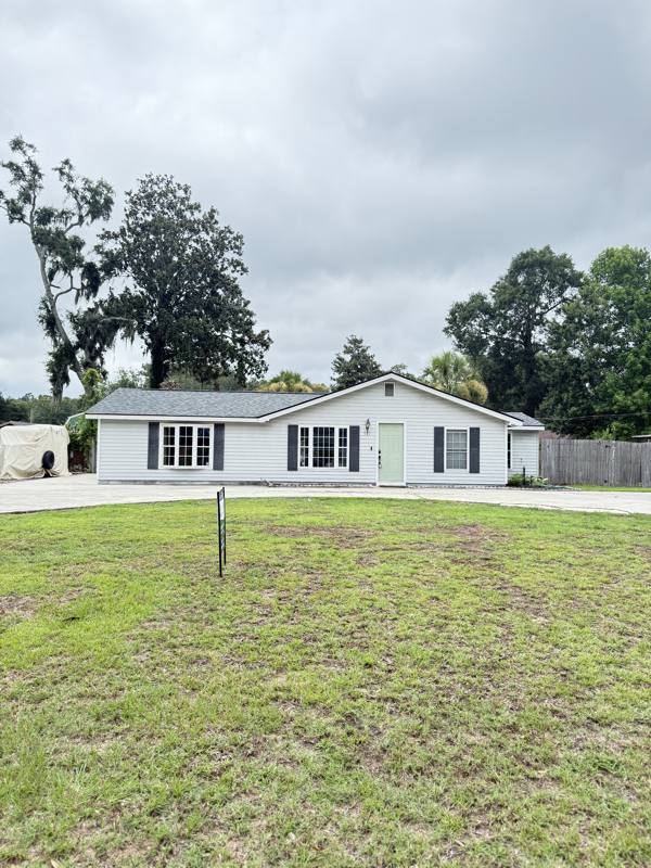 Apartment for rent at 915 Belleview Circle W, Beaufort, SC 29902