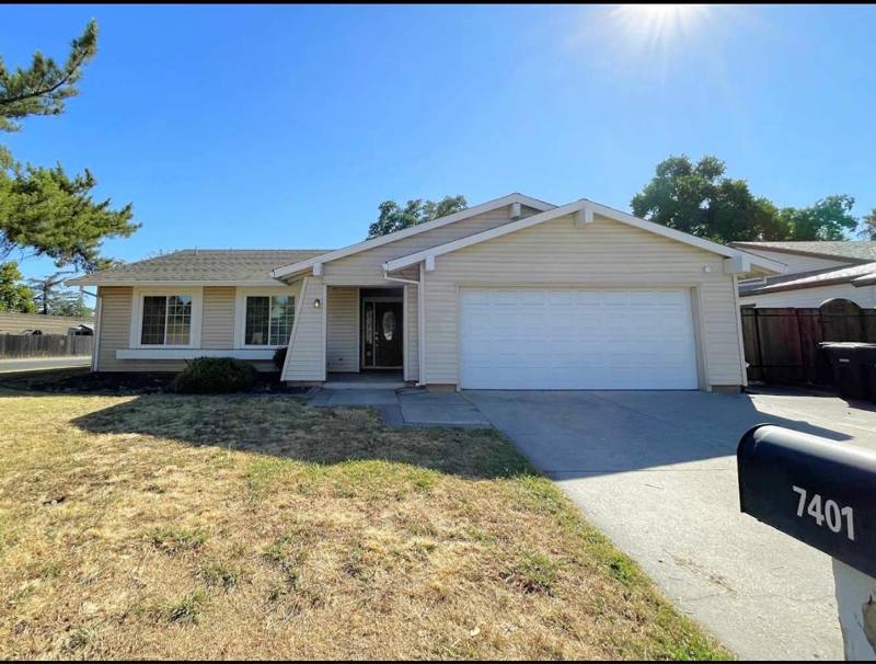 House for rent at 7401 Blackthorne Way, Citrus Heights, CA 95621