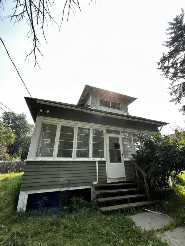 House for rent at 44 Benjamin Rd, Lake Ariel, PA 18436