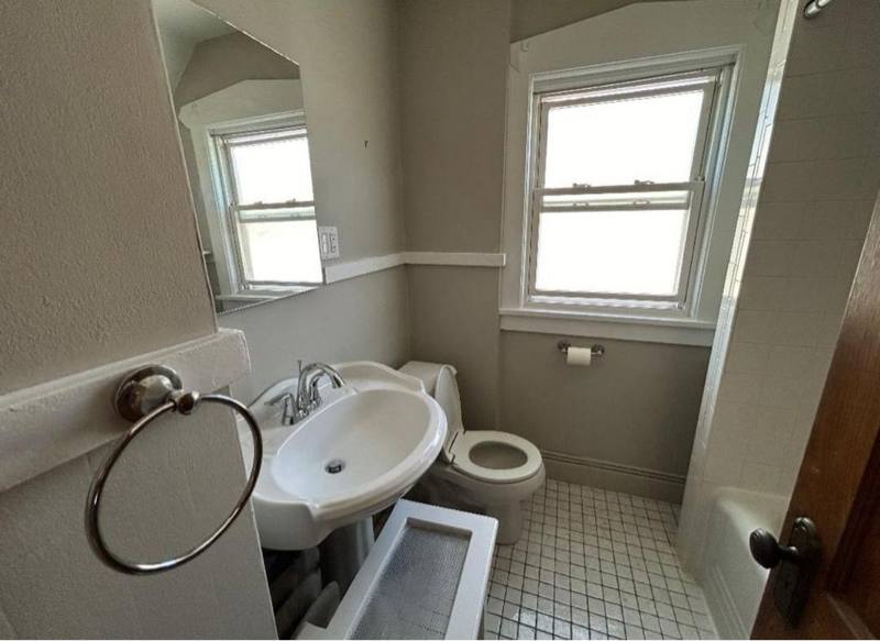 Apartment for rent at 256 E 7th St #2, Clifton, NJ 07011