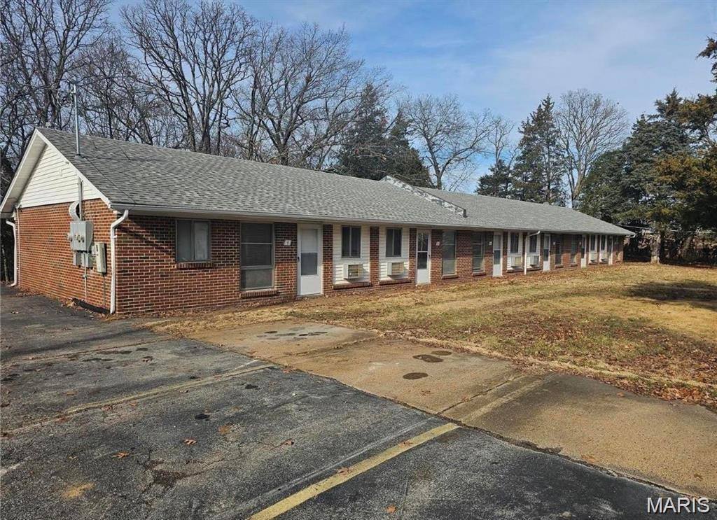 Apartment for rent at 1001 Brickyard Rd #1, Hillsboro, MO 63050