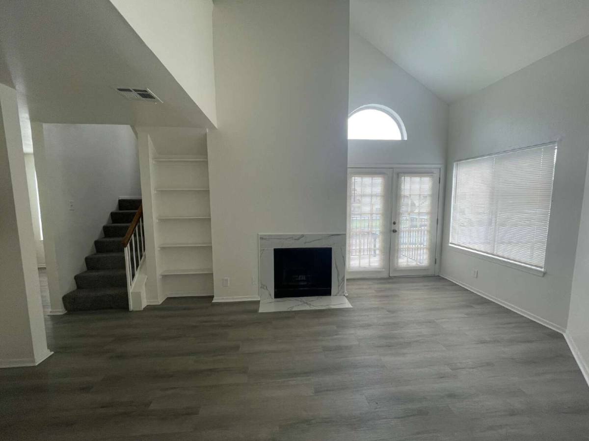 Condo for rent at 1802 E 66th Place #F213, Tulsa, OK 74136