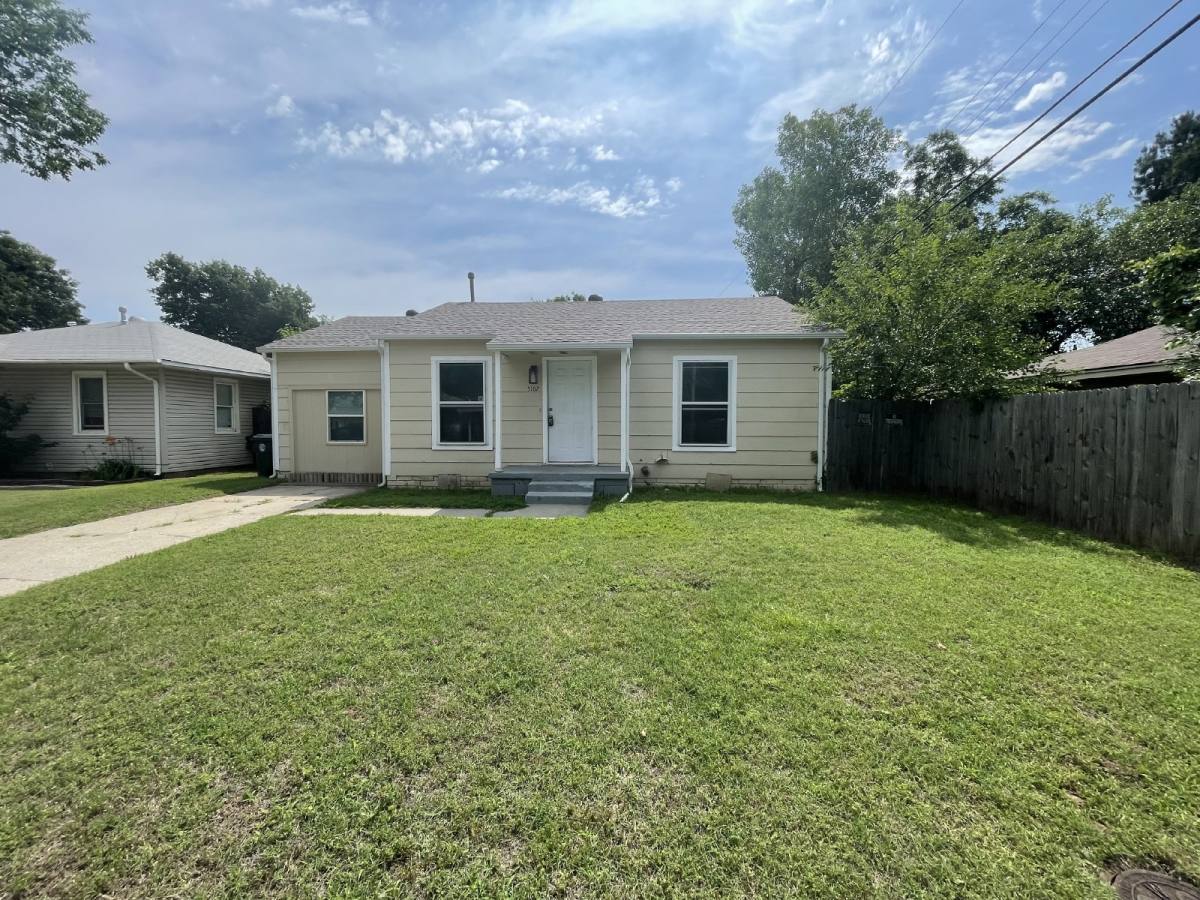 House for rent at 5102 N Beaver Ave, Bethany, OK 73008