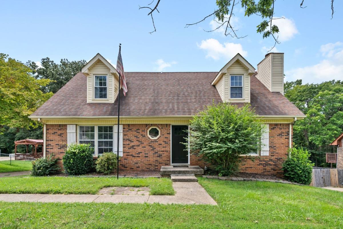 House for rent at 1026 Foxmoor Dr, Clarksville, TN 37042