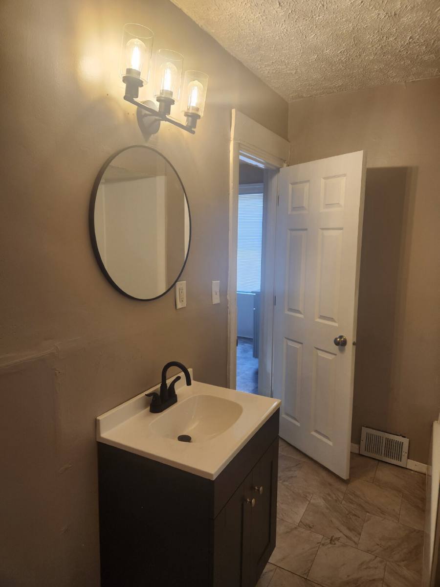 House for rent at 13901 Durkee Ave, Cleveland, OH 44105