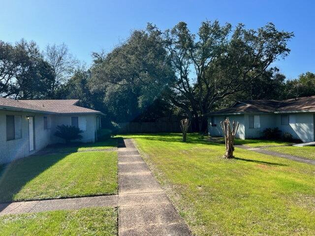 Apartment for rent at 322 Pelham Rd #B, Fort Walton Beach, FL 32547