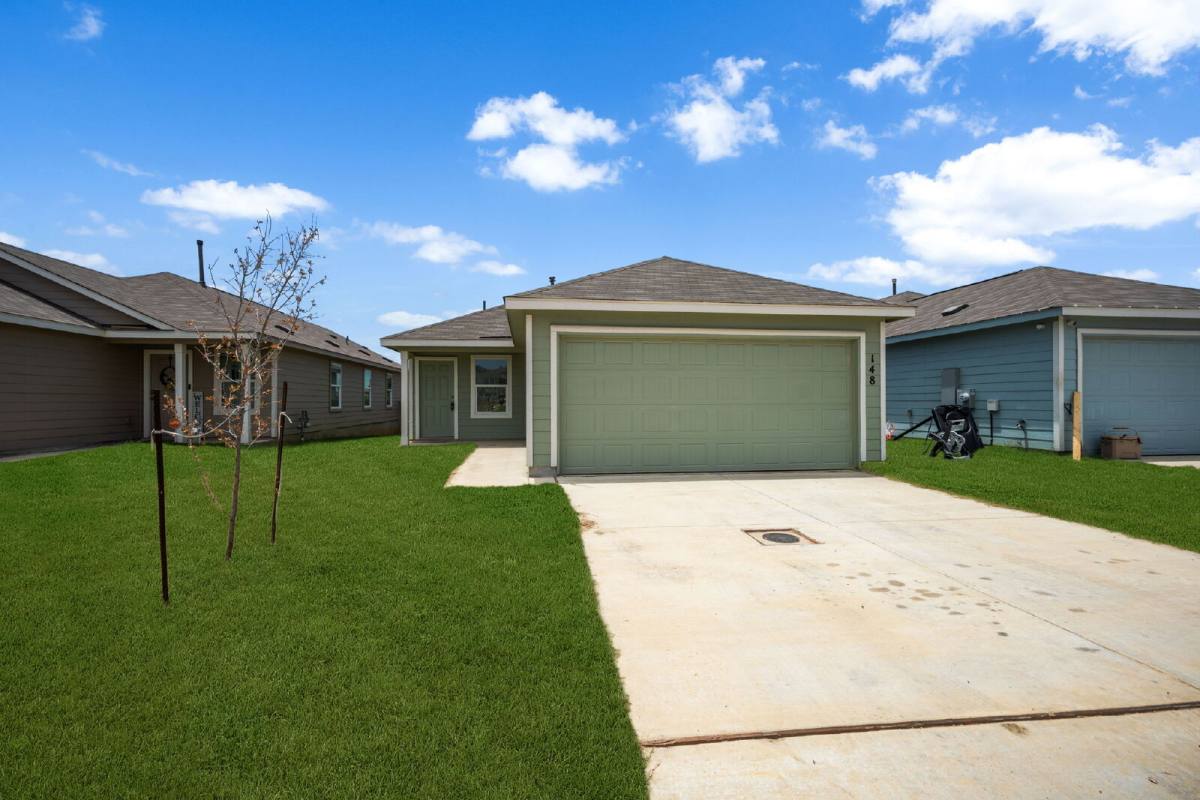 House for rent at 148 Cowboy Ridge, Pleasanton, TX 78064