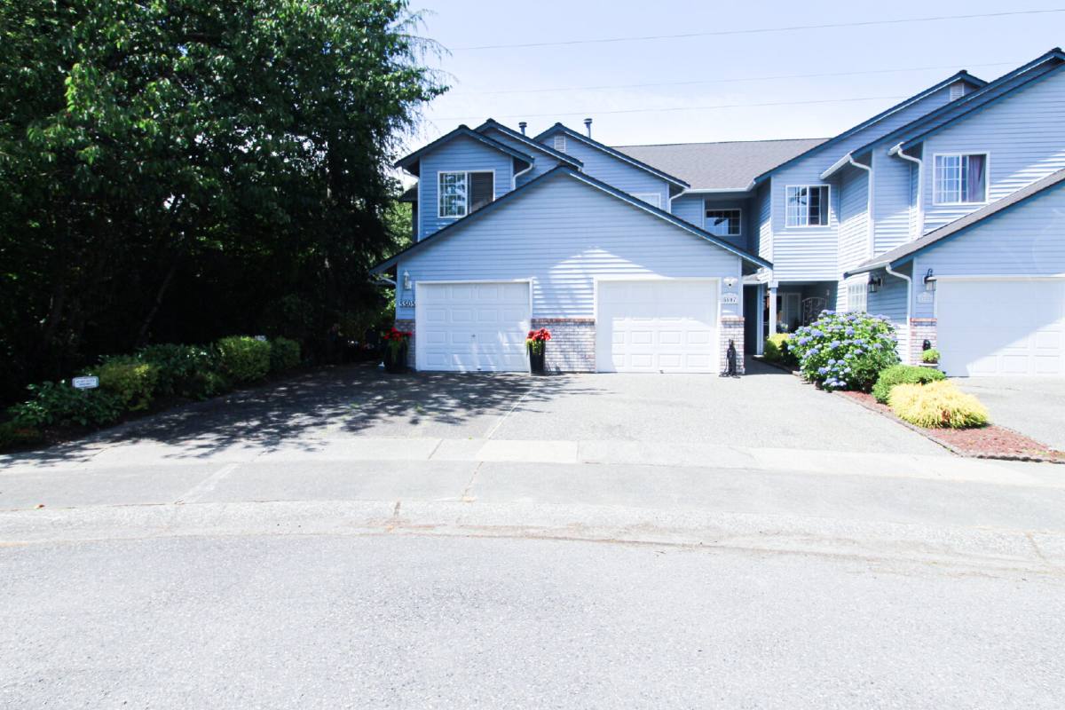 Townhouse for rent at 5507 136th St SE, Everett, WA 98208