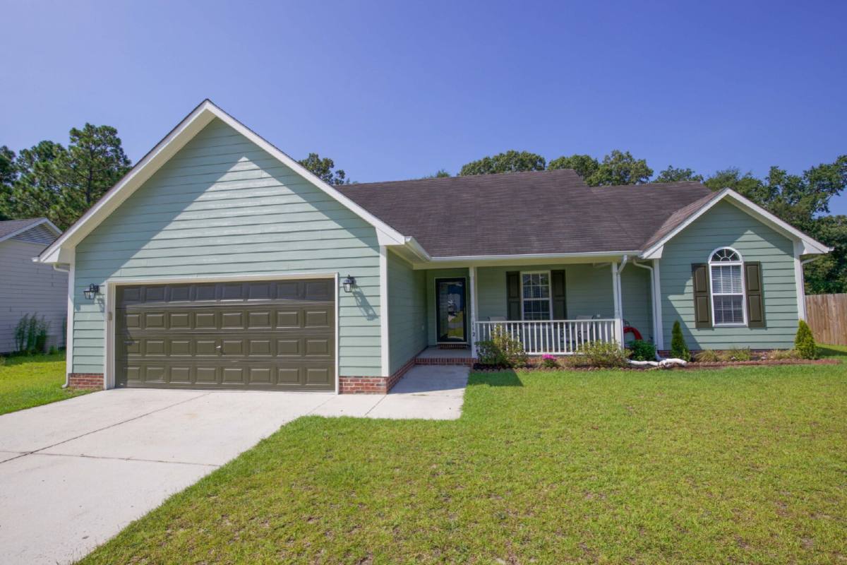 House for rent at 112 Raymond St, Raeford, NC 28376