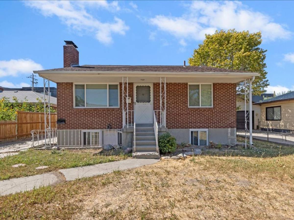 Townhouse for rent at 1220 E Hudson Ave, Salt Lake City, UT 84106