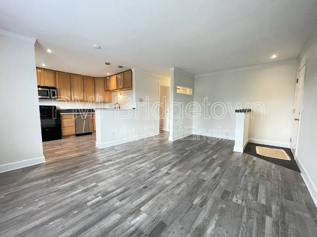 Condo for rent at 8065 N Ivanhoe St #2, Portland, OR 97203
