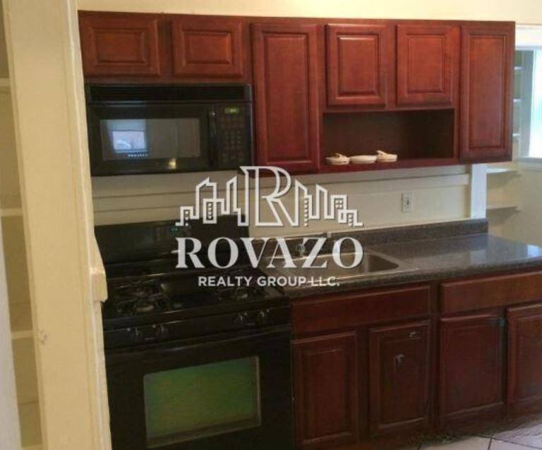 Apartment for rent at 276 Myrtle Ave, Irvington, NJ 07111