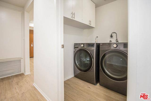 House for rent at 410 S Barrington Ave #205, Los Angeles, CA 90049