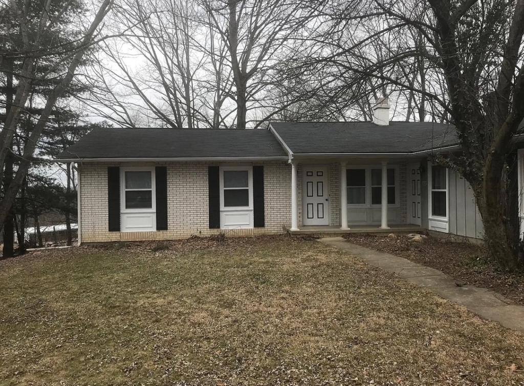 Apartment for rent at 830 Colony Court, Wooster, OH 44691