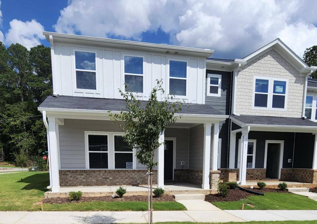Townhouse for rent at 3701 Rosebush Dr, Zebulon, NC 27597