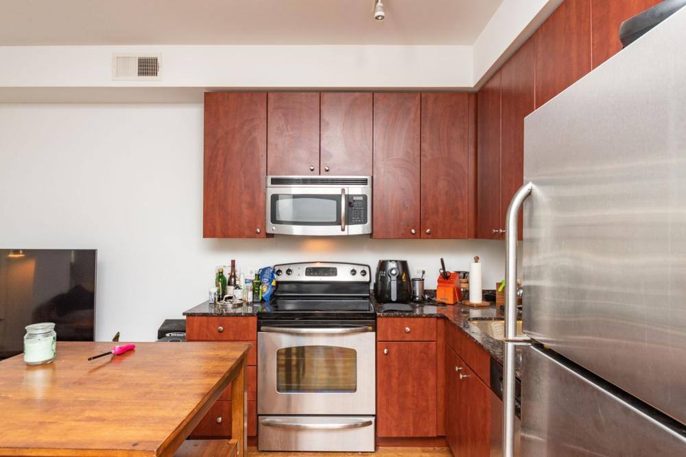 Apartment for rent at 565 W Quincy #1213, Chicago, IL 60661