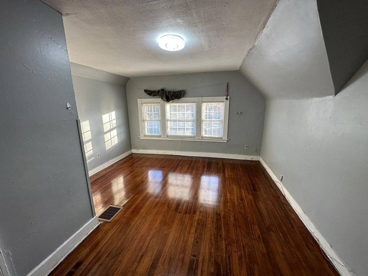 House for rent at 541 Orchard St, New Haven, CT 06511